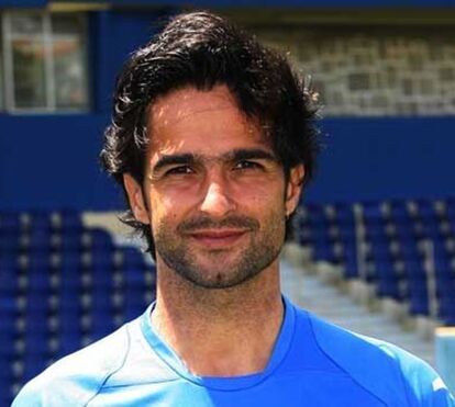 Depois de ter percorrido os grandes clubes de futebol em Portugal e no estrangeiro, Hugo Leal está proibido de jogar à bola pela mulher