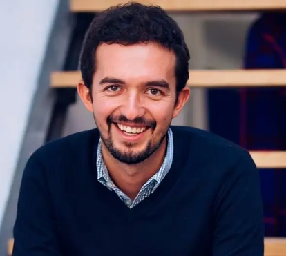 Manuel Santana Lopes, o homem que burlou Carolina Patrocínio e Tiago Teotónio Pereira, já arranjou trabalho