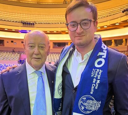 Neto de Pinto da Costa assume comandos da família e enfrenta o próprio pai com mensagem sobre 'hipocrisia'
