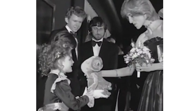 A fotografia de Drew Barrymore com a princesa Diana