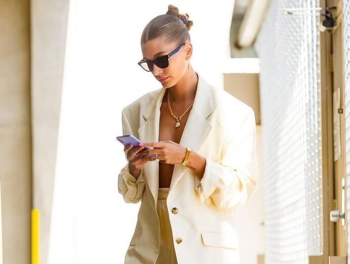 Hailey Bieber