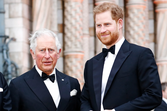 Carlos III; príncipe Harry