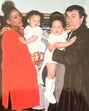 Airyn De Niro com os pais e o irmão gémeo