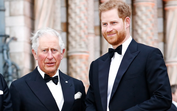 Carlos III; príncipe Harry