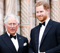 Carlos III; príncipe Harry