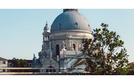 Imperial! Por dentro do luxo dos cinco hotéis que Bezos reservou para os convidados do seu casamento em Veneza