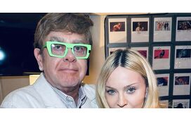 Caiu o muro! Madonna e Elton John fazem as pazes depois de 20 anos de guerras e picardias