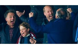 As imagens do príncipe William acompanhado do filho George a vibrar num jogo da Liga dos Campeões