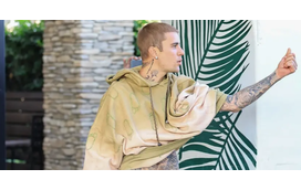 "Só querem dinheiro": O vídeo em que Justin Bieber enfrenta os paparazzi