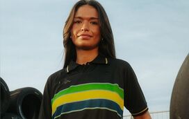 Esta é a camisola do Estoril-Praia de homenagem a Ayrton Senna que está a deixar loucos os fãs em todo o mundo 
