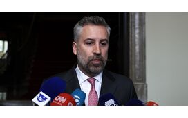 Mais de 1,3 milhões em duas casas. Pedro Nuno Santos obrigado a justificar liquidez financeira: "Tive a ajuda dos meus pais"