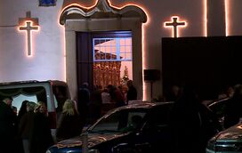 Familiares e amigos de Nuno Guerreiro encheram a Igreja de São Francisco, em Loulé, para a derradeira despedida ao cantor