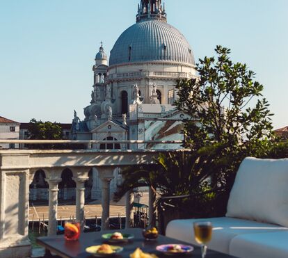Imperial! Por dentro do luxo dos cinco hotéis que Bezos reservou para os convidados do seu casamento em Veneza