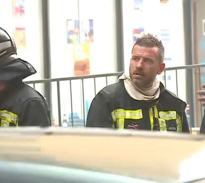 Finalmente de regresso ao trabalho após duas baixas, e enquanto continua a aguardar divisão de bens de Marco Paulo, Dudu é apanhado a combater incêndio em Braga