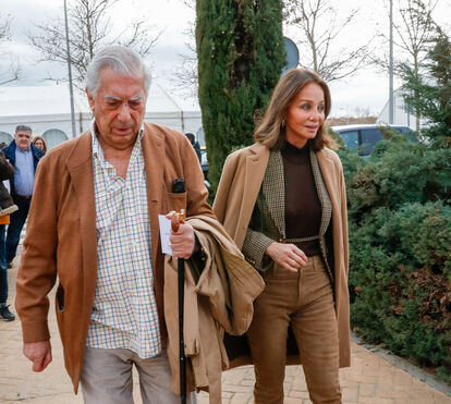 Durou oito anos. A apaixonante história de amor entre Isabel Preysler e o Prémio Nobel Vargas Llosa