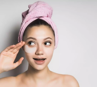 Adeus olheiras! Esta é a rotina de beleza que vai acabar com o olhar cansado