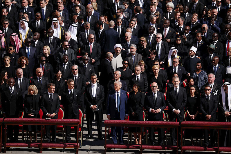 funeral do Papa Francisco: líderes políticos e realeza internacional 