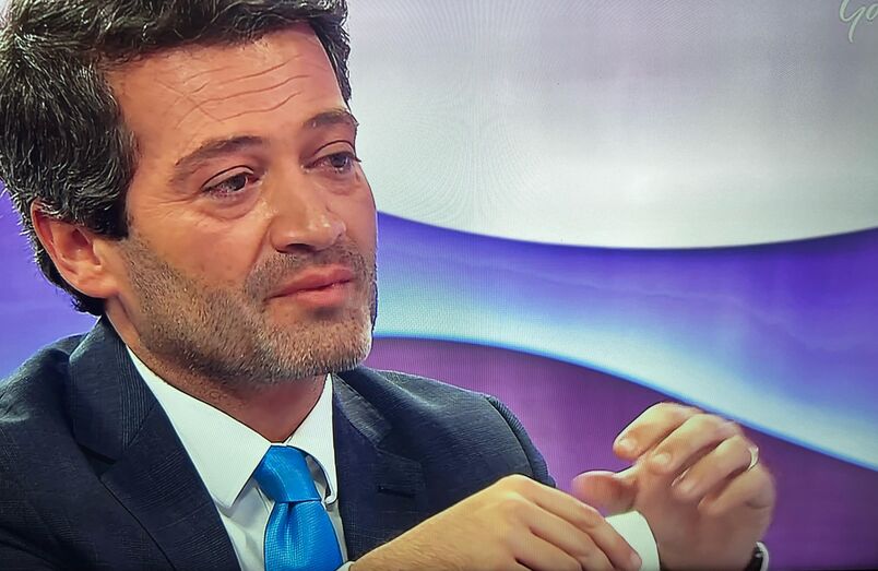 As lágrimas de André Ventura por ter falhado com os avós e a bicada de Goucha, que o acusa de chorar para caçar votos - Celebridades - FLASH!