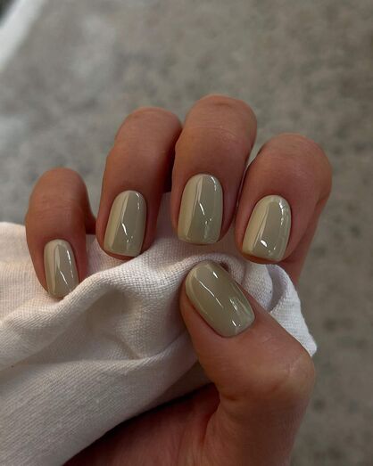Que cor de unhas deve usar na primavera? Estas são as grandes tendências