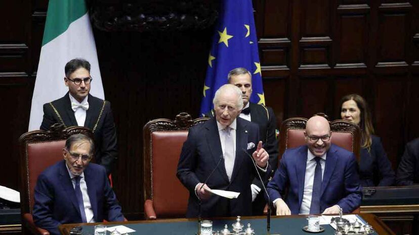 Carlos III-parlamento-italiano