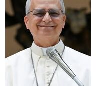 Papa moderno! Leão XIV faz gesto viral e diverte jovens católicos no Vaticano