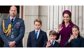 São todos filhos, mas não são todos iguais! Charlotte e Louis ressentem-se com privilégios de George