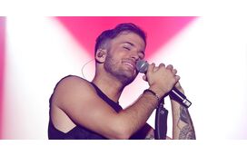 Momento fofinho! David Carreira cumpre promessa feita a fã pequenina