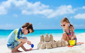 Águas calmas e areais tranquilos! As praias perfeitas para levar os mais pequenos a banhos