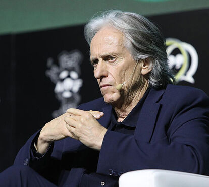 Momento divertido! Jorge Jesus no seu estilo habitual na conferência de imprensa
