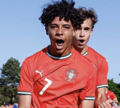 Temos craque! Filho de Cristiano Ronaldo marca dois e Georgina transborda de orgulho
