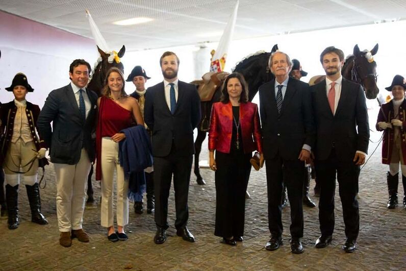 Os Duques de Bragança com os filhos
