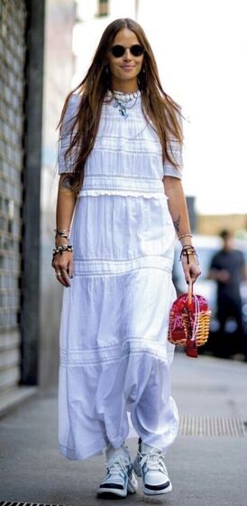 Tem um vestido branco? Se não tem apresse-se a comprar já um e saiba o porquê de ter esta peça