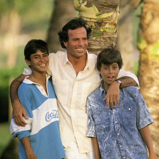 Julio Iglesias com os filhos