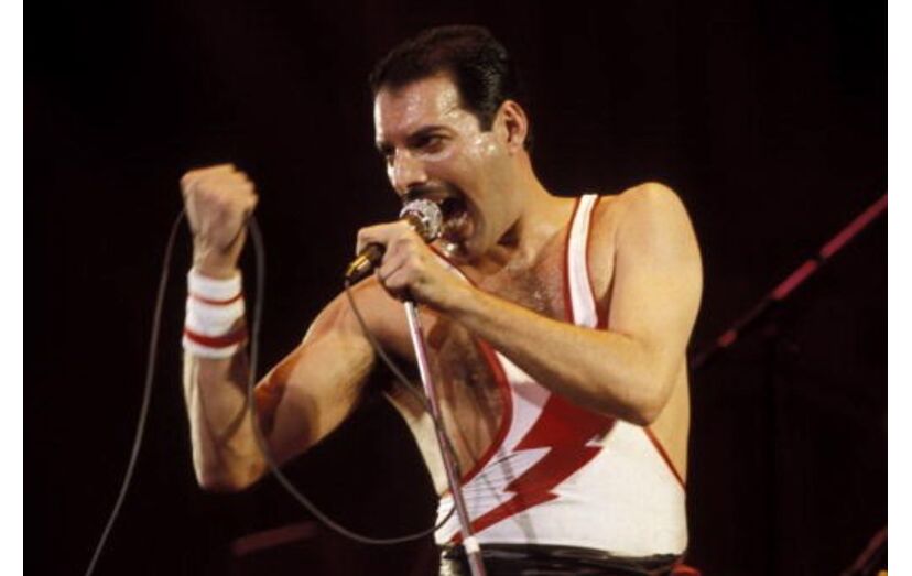 Freddie Mercury