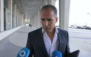 “Espero que a prendam e deitem fora a chave”: Ricardo Araújo Pereira ironiza à entrada para o julgamento de Joana Marques e Anjos   