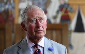 Imprensa britânica revela novo revés na vida de Carlos III, em plena luta contra o cancro: "Está furioso"