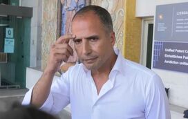 Ricardo Araújo Pereira à saída da sala de tribunal:"O depoimento é feito numa sauna, preferia depor num jacuzzi"