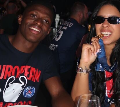 Musa de Nuno Mendes, Thalyta Silva, celebra conquistas do craque português