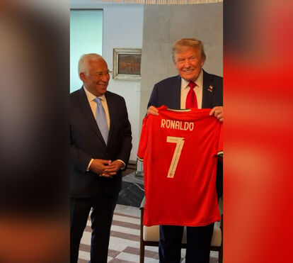 António Costa entrega camisola autografada por Cristiano Ronaldo a Donald Trump com uma mensagem especial