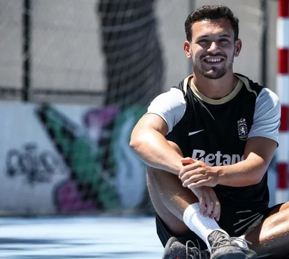 As lágrimas de sofrimento de Pedro Gonçalves, jogador do Sporting 