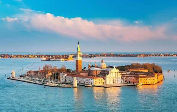 Casamento terá lugar na Fondazioni Cini, na ilha de San Giorgio