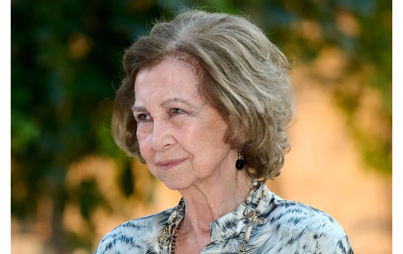 Rainha Sofia enfrenta tempos difíceis devido a confissões sobre Juan Carlos e doença da irmã