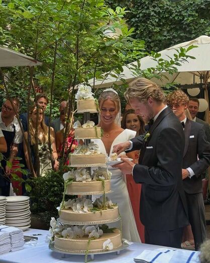 Morten Hjulmand e Emilie Sofie Nissen casam-se na Dinamarca