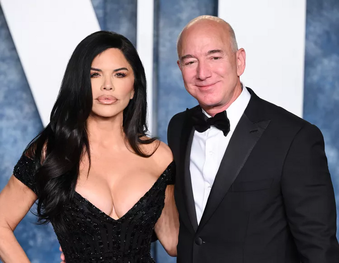 Lauren Sanchez e Jeff Bezos: transformação visível