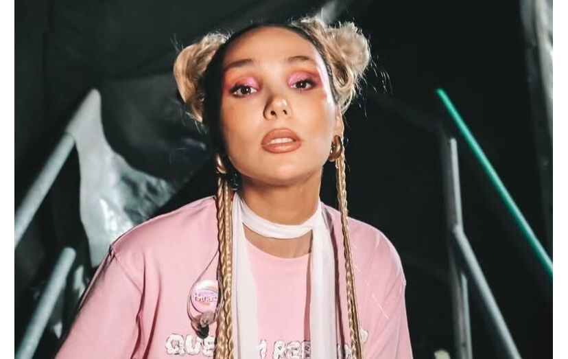 Cláudia Pascoal revela 'burn out' e internação em vídeo nas redes sociais