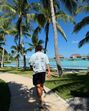 João Neves e Madalena Aragão desfrutam de romance de férias entre Tavira e Bora Bora.
