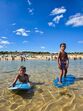 Pimpinha Jardim aproveita o verão no Algarve com amigos após separação