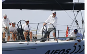 Felipe VI navega em Maiorca, dedicando-se a um dos seus hobbies