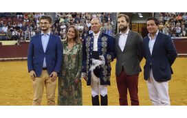 Infantes de Bragança representam o pai, Duarte Pio de Brangança, em corrida de toiros no Campo Pequeno 