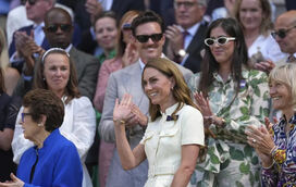 Como uma verdadeira estrela: Kate Middleton emociona-se com ovação em pé à chegada ao torneio de ténis de Wimbledon
